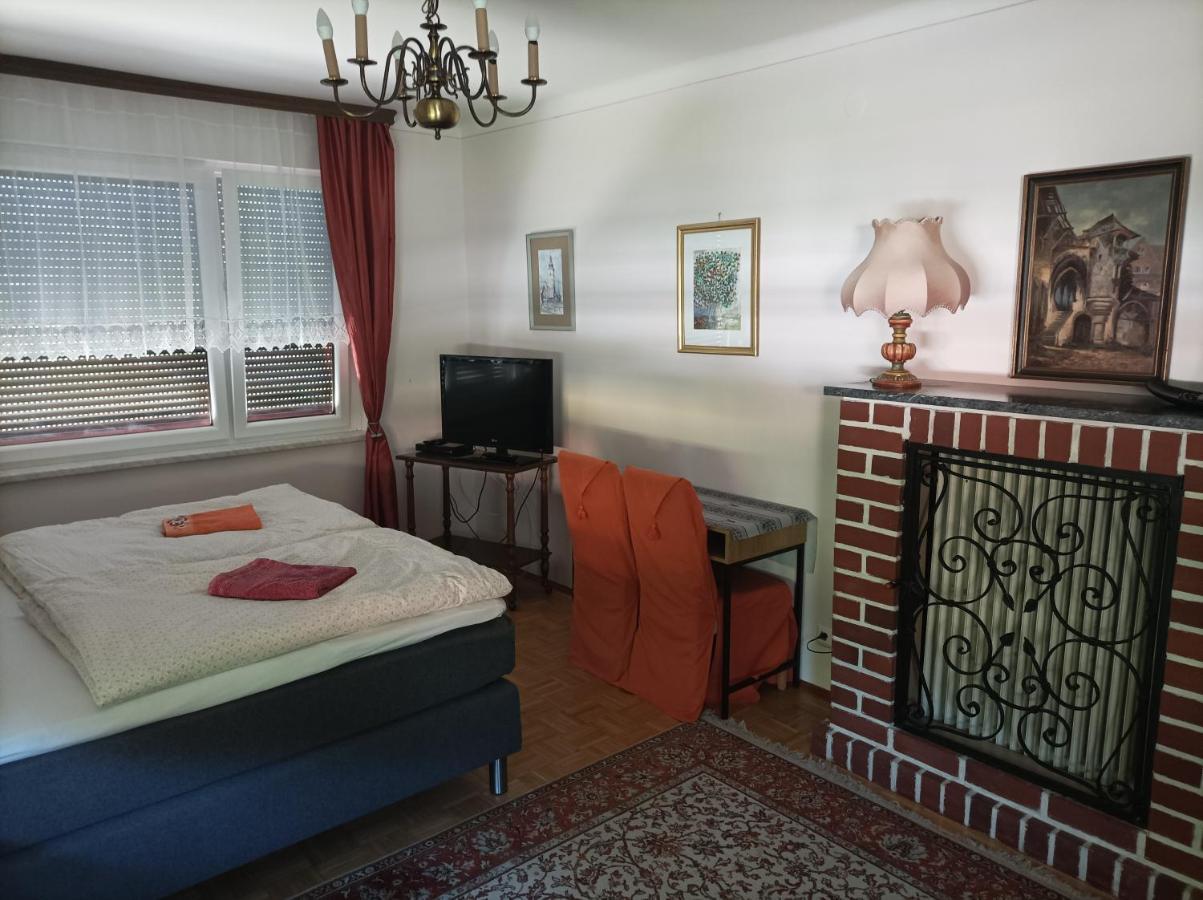 Privatzimmer Deutz Durnstein in der Steiermark Exterior foto